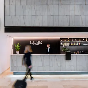 Hotel Cube