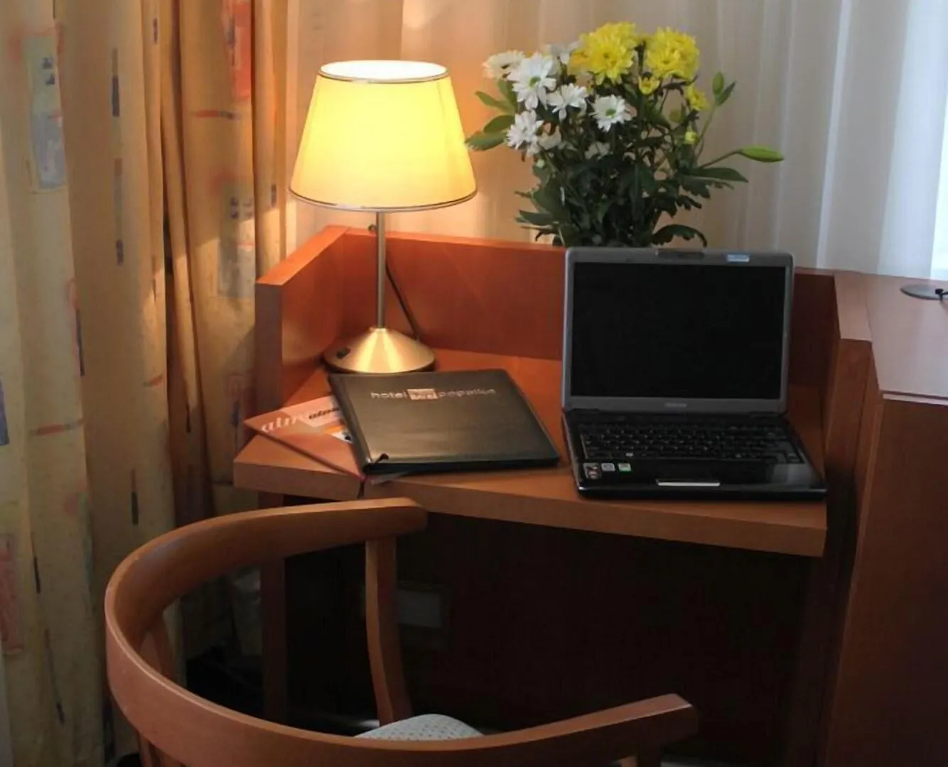 פראג Hotel Popelka