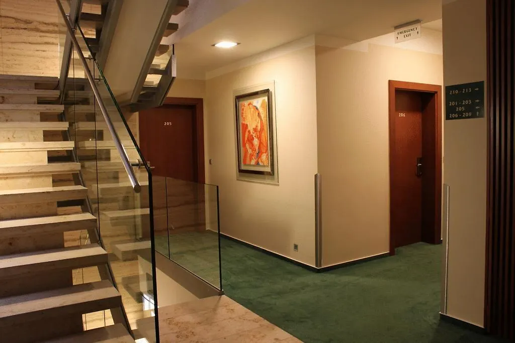 פראג Hotel Popelka